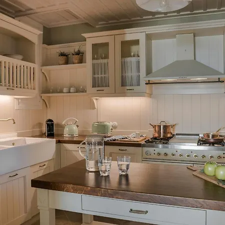 Villa Delightful Kefalonia 5 Bedrooms Panoramic Sea & Mountain Views *